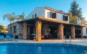 Koutsini Villa